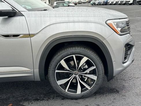 New 2026 Volkswagen Atlas SEL Premium R-Line AWD/4WD image 7