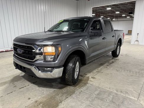 Used 2023 Ford F150 XLT image 3