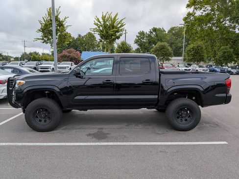 Used 2021 Toyota Tacoma SR AWD/4WD image 6