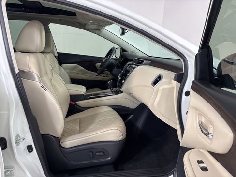 Used 2020 Nissan Murano Platinum image 11