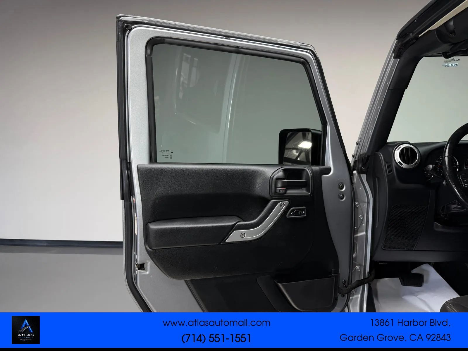 Used 2018 Jeep Wrangler Unlimited Sahara AWD/4WD image 20