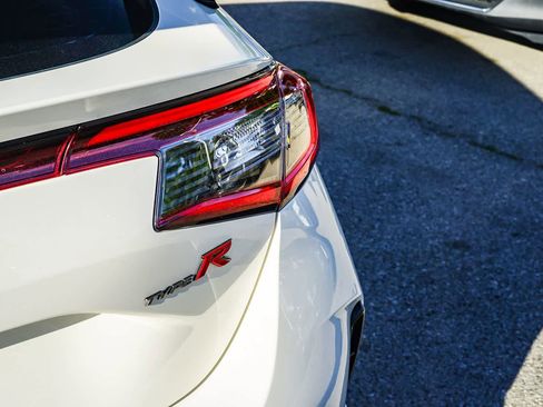 Used 2023 Honda Civic Type R image 11