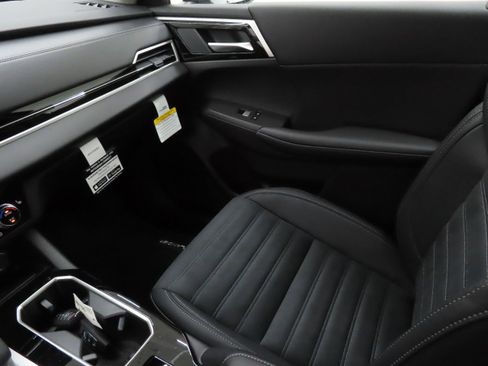 New 2026 Mitsubishi Outlander SE FWD image 20