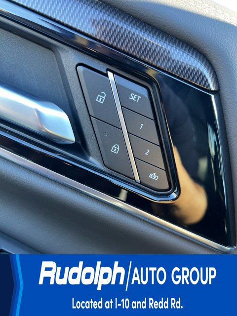 Used 2026 GMC Yukon Elevation RWD image 10