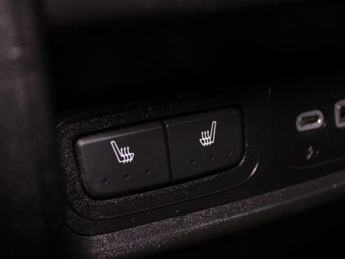 Used 2019 Cadillac XT4 Premium Luxury image 25