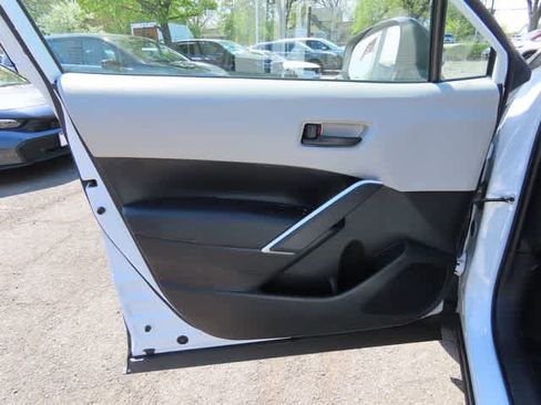 Used 2023 Toyota Corolla Cross L AWD/4WD image 15