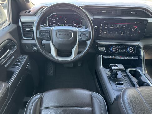 Used 2024 GMC Sierra 1500 Denali AWD/4WD image 7