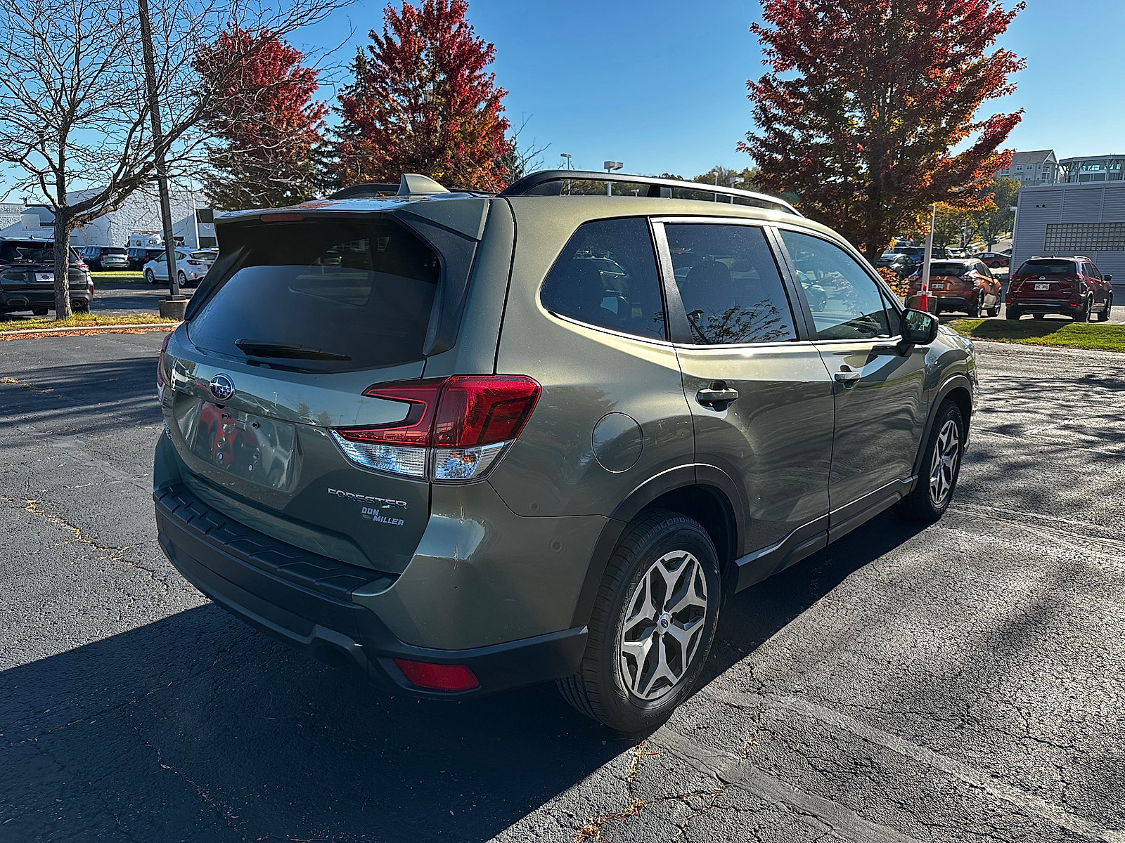 Used 2020 Subaru Forester Premium AWD/4WD image 3