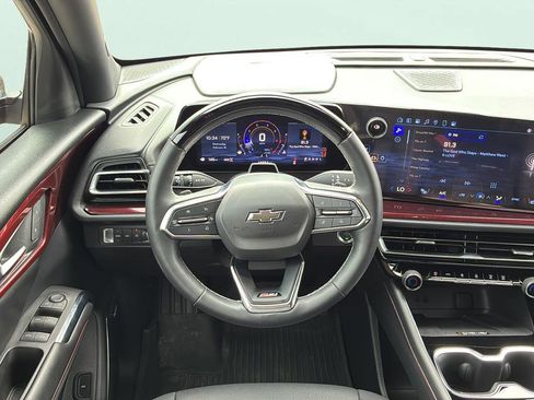 Used 2024 Chevrolet Traverse Z71 w/ Enhanced Driving Package AWD/4WD image 18