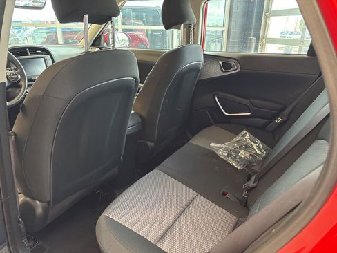 Certified 2024 Kia Soul LX w/ Option Group 015 FWD image 18
