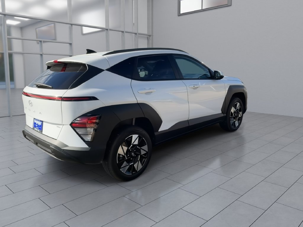 Used 2024 Hyundai Kona SEL AWD/4WD image 8
