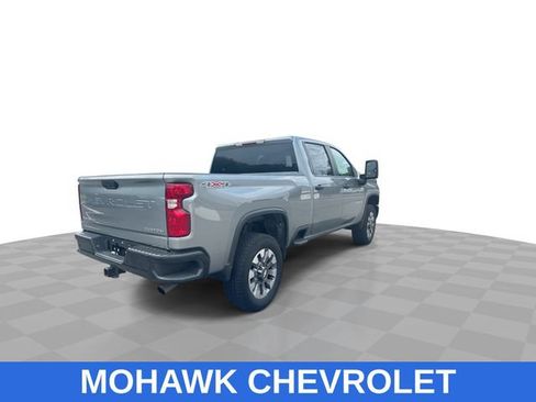 Used 2025 Chevrolet Silverado 2500 Custom w/ Custom Value Package AWD/4WD image 8