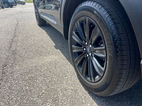 Certified 2023 Ford Explorer XLT w/ Equipment Group 202A AWD/4WD image 27
