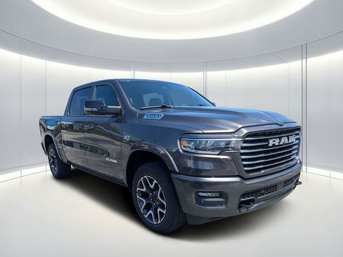 New 2026 RAM 1500 Laramie w/ Laramie Preferred Package AWD/4WD image 2