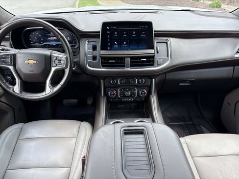 Used 2022 Chevrolet Tahoe LT w/ Luxury Package AWD/4WD image 28