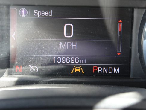 Used 2016 GMC Sierra 1500 SLT w/ Enhanced Driver Alert Package image 8