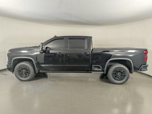Used 2024 Chevrolet Silverado 3500 High Country w/ Technology Package AWD/4WD image 5
