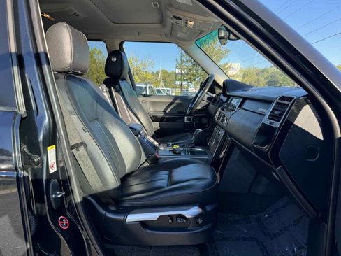Used 2011 Land Rover Range Rover HSE image 14