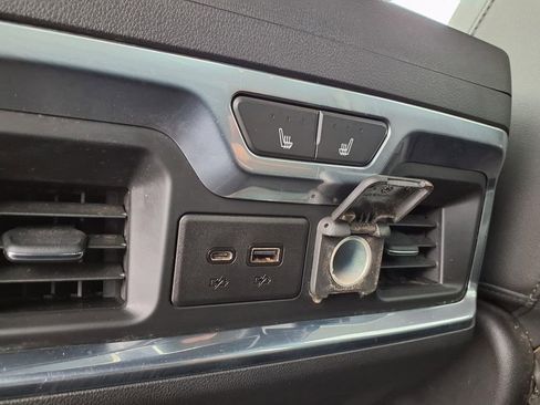 Used 2019 GMC Sierra 1500 AT4 w/ AT4 Premium Package AWD/4WD image 29