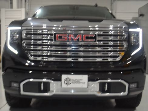 Used 2024 GMC Sierra 1500 Denali w/ Denali Reserve Package image 2