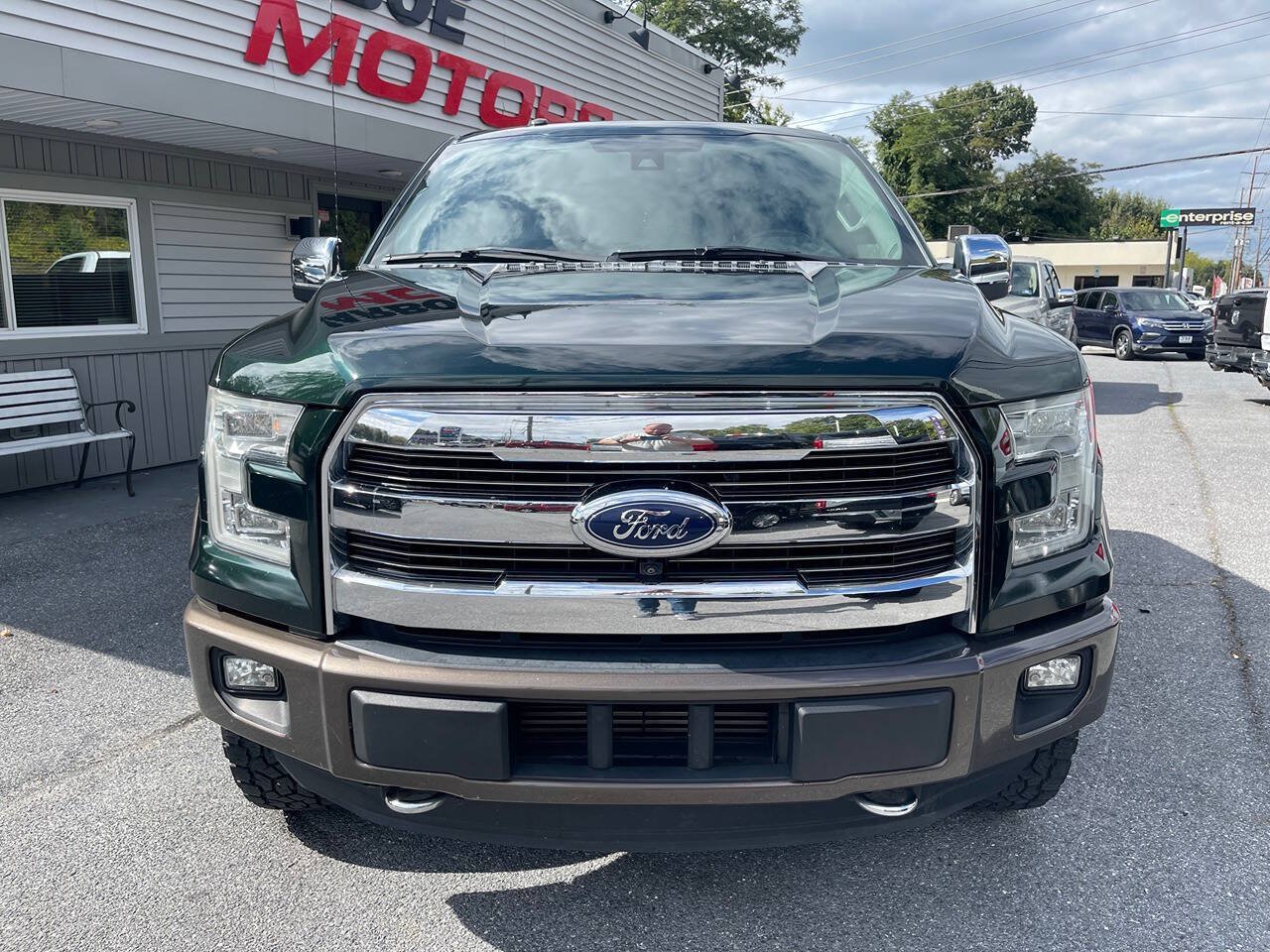 Used 2016 Ford F150 Lariat w/ Equipment Group 502A Luxury AWD/4WD image 2