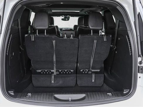 Used 2024 Chrysler Pacifica Premium image 27