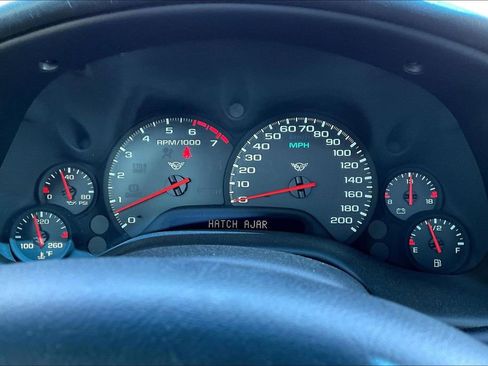 Used 2002 Chevrolet Corvette Coupe w/ Preferred Equipment Group2 RWD image 12
