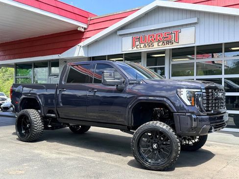 Used 2024 GMC Sierra 2500 Denali Ultimate w/ Snow Plow Prep/Camper Package image 1