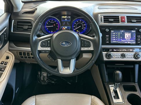 Used 2017 Subaru Outback 2.5i Limited image 14