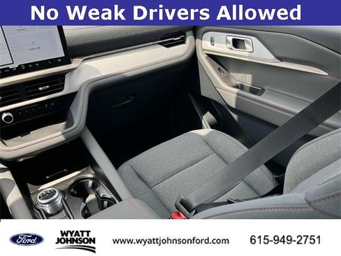 New 2025 Ford Explorer Active image 15