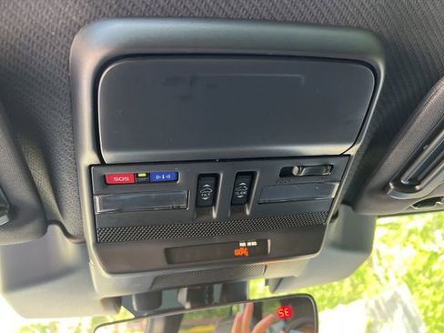 Used 2026 Subaru Outback Limited AWD/4WD image 33