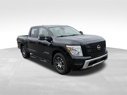 Used 2023 Nissan Titan SV w/ SV Convenience Package image 1