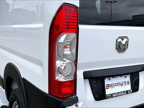 Used 2025 RAM ProMaster 2500 w/ U-Haul Equipment Group FWD image 27