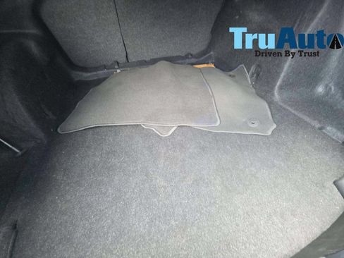 Used 2025 Chevrolet Malibu LT FWD image 8