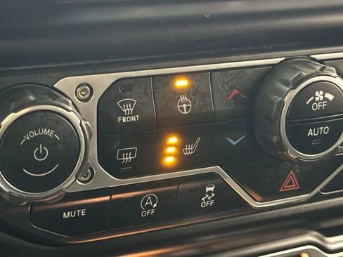 Used 2020 Jeep Wrangler Unlimited Rubicon image 32