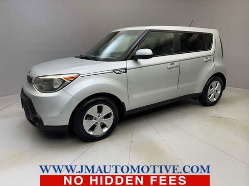 Used 2015 Kia Soul FWD image 1