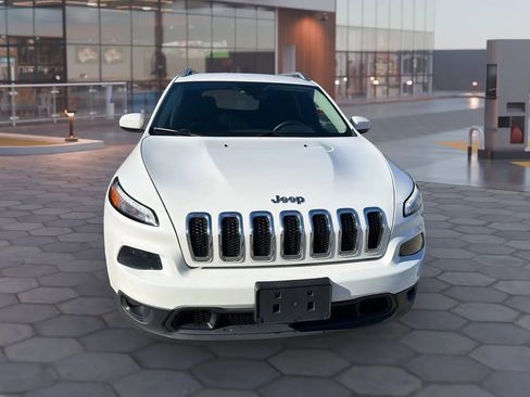 Used 2016 Jeep Cherokee Latitude w/ Cold Weather Group image 20