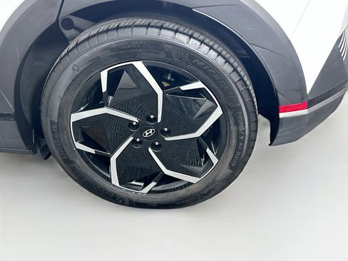 Used 2024 Hyundai Ioniq 5 SEL image 11