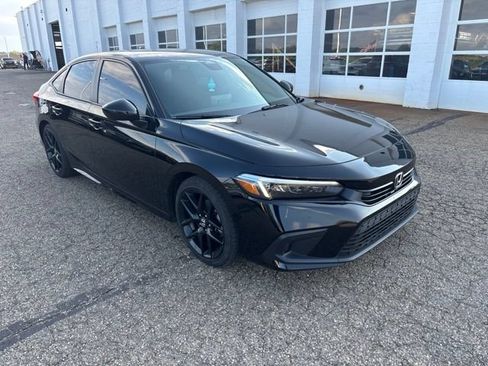 Used 2024 Honda Civic Sport image 2