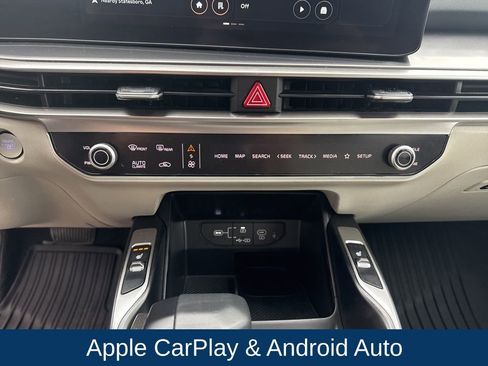 Used 2024 Kia Sorento S w/ Panoramic Sunroof Package image 26