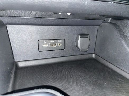 Used 2022 Nissan Sentra SV image 24