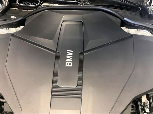 New 2026 BMW i7 eDrive50 w/ M Sport Package image 17