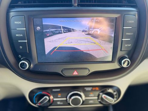 Used 2023 Kia Soul LX image 14