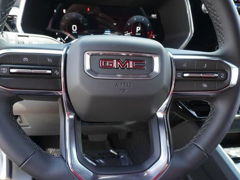 New 2026 GMC Canyon Elevation w/ Convenience Package RWD image 18