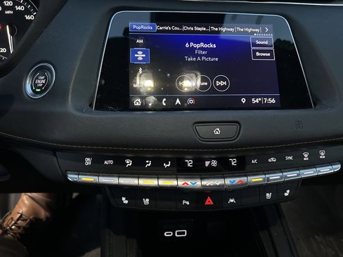 Used 2019 Cadillac XT4 Premium Luxury AWD/4WD image 26