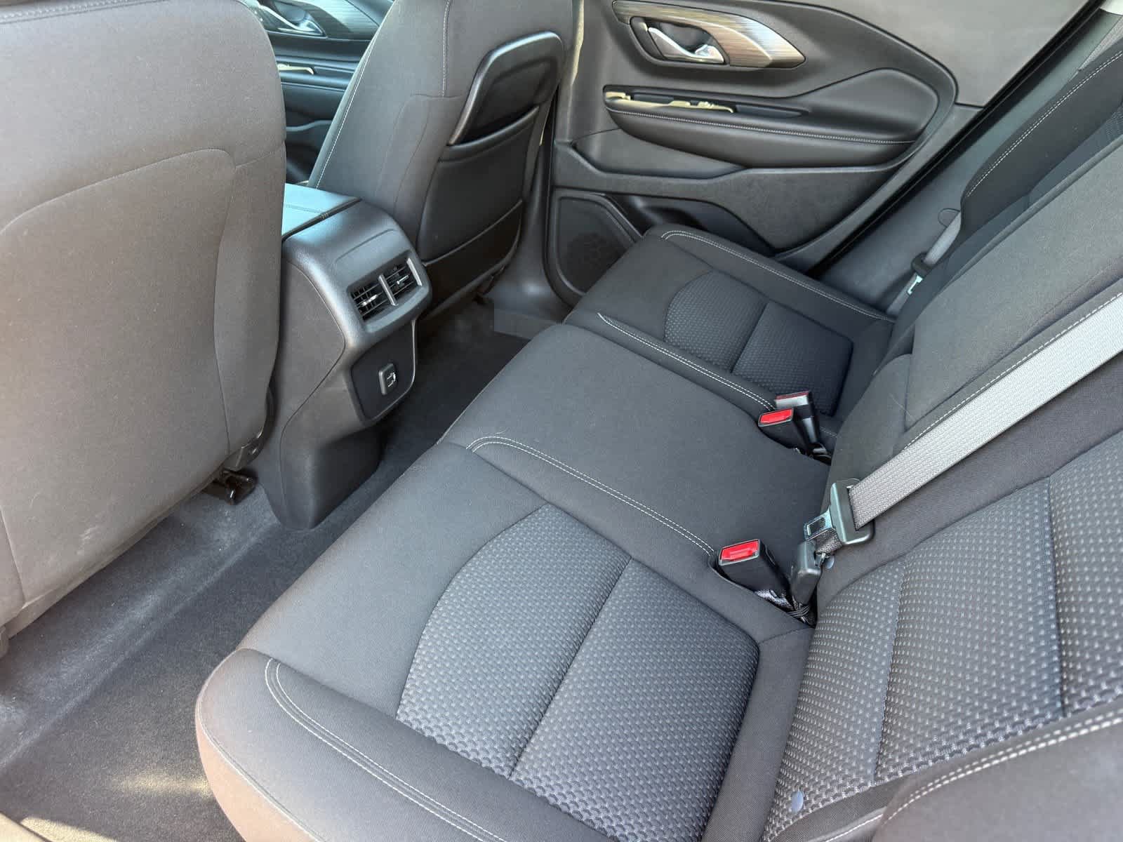 Used 2022 GMC Terrain SLE w/ Driver Convenience Package AWD/4WD image 28