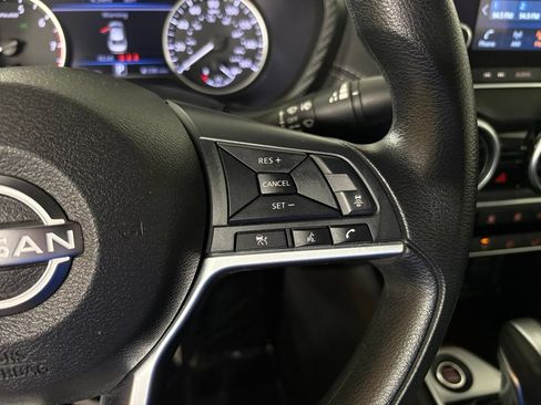 Used 2024 Nissan Sentra SV FWD image 20