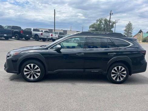 Used 2023 Subaru Outback Touring XT AWD/4WD image 8