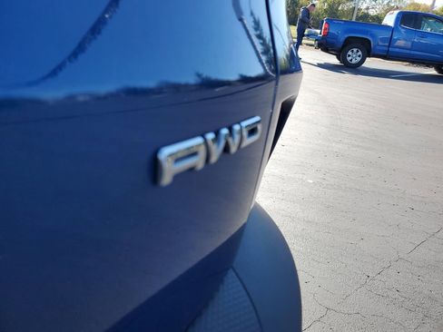 Used 2022 Ford Escape SE w/ Cold Weather Package image 26