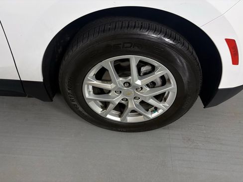 Used 2024 Chevrolet Equinox LT FWD image 10